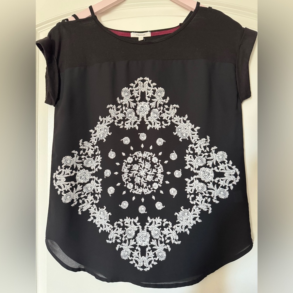 Maurices Black and White Short Sleeve Tee